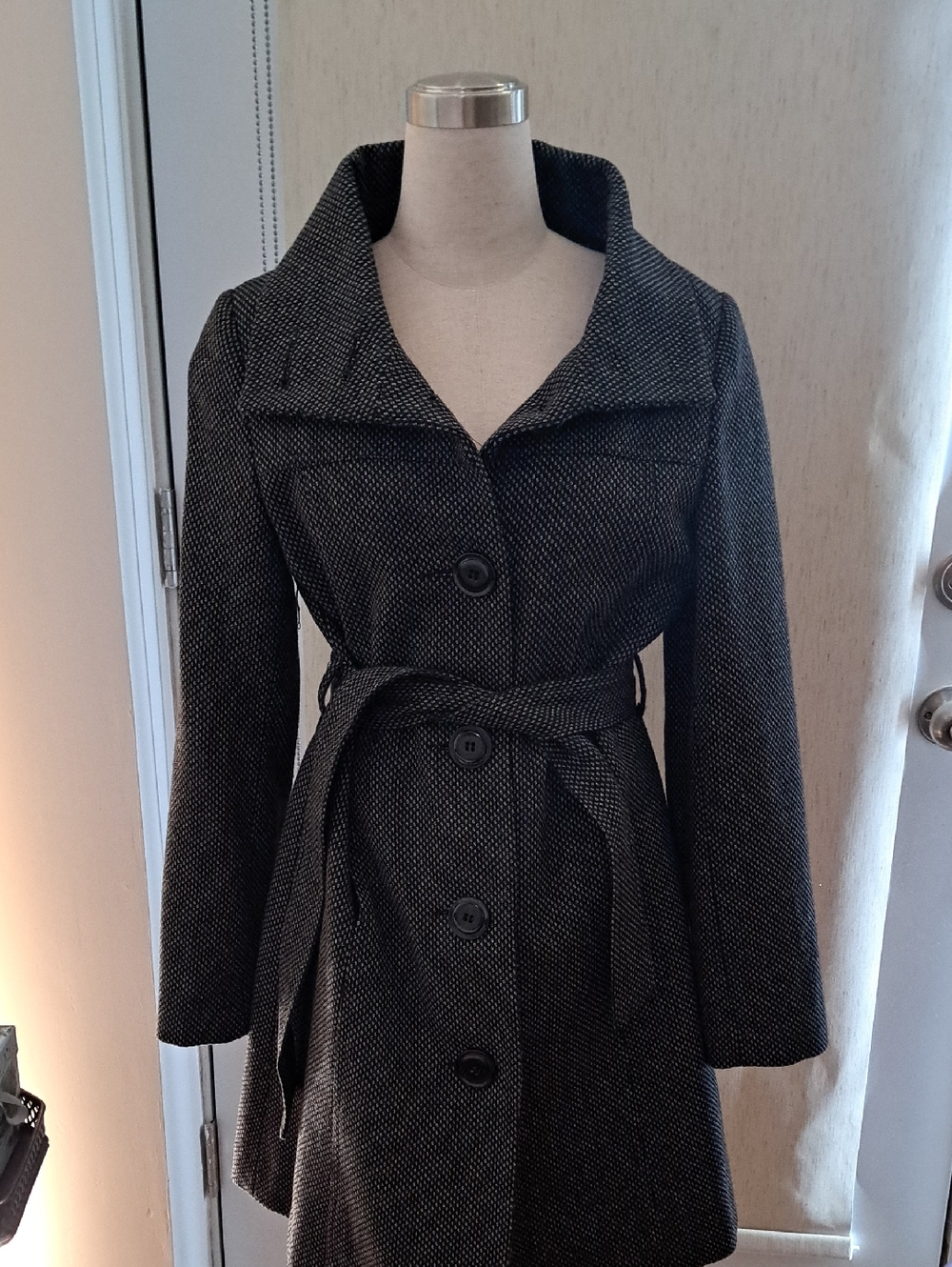 H&M Black Textured Belted Trench Coat